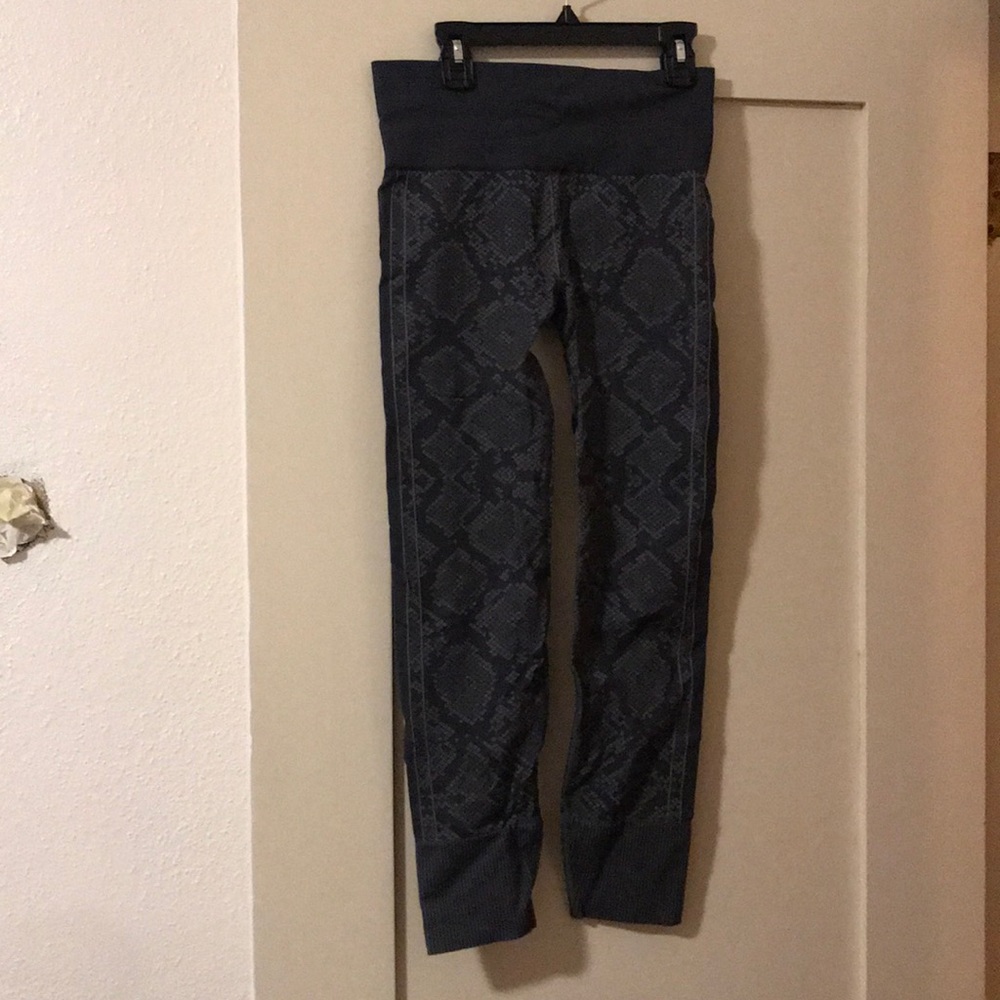 Lululemon Ebb to Street Pant Snake Dark Slate